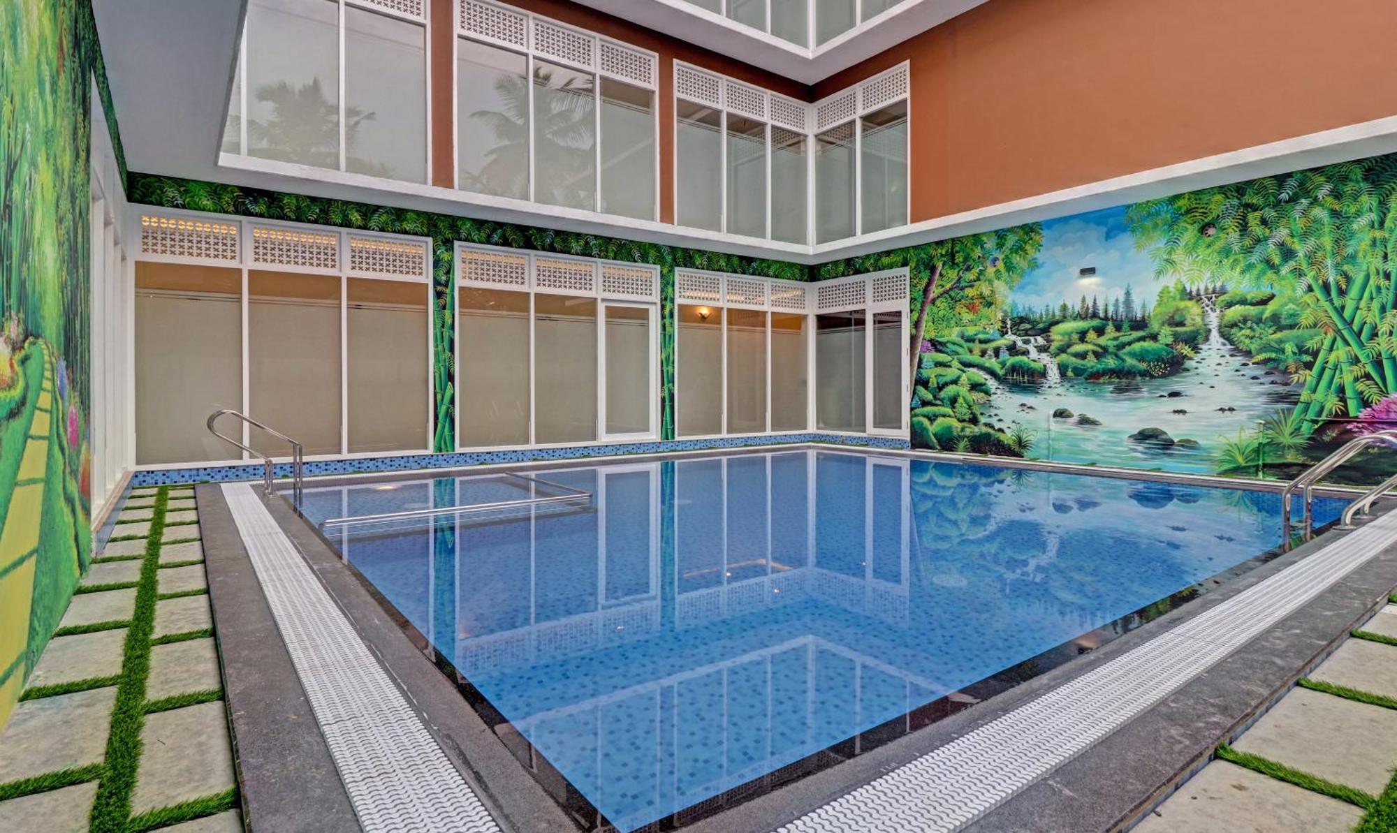 Treebo Golden Terminal, Kochi Airport Hotel Ngoại thất bức ảnh