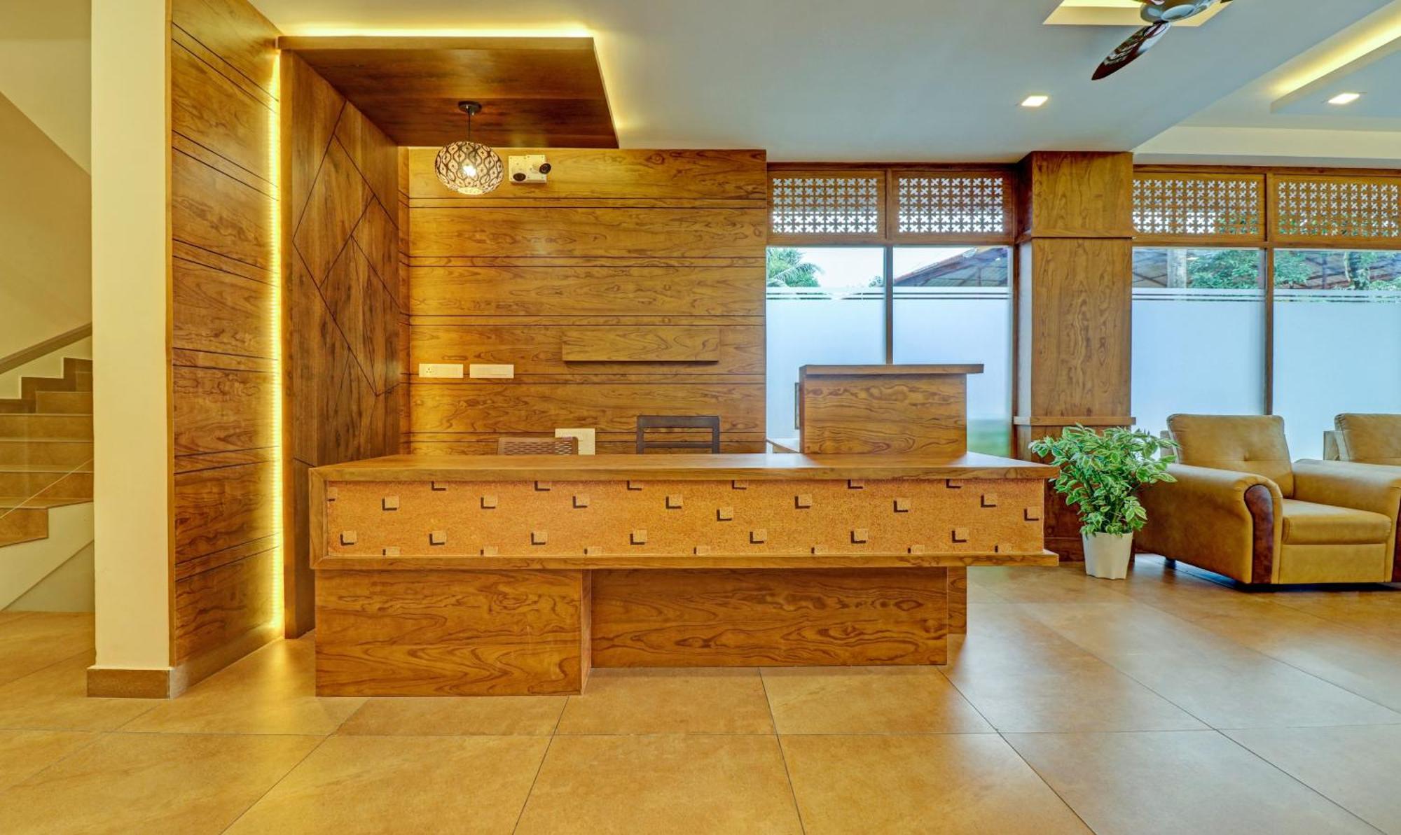Treebo Golden Terminal, Kochi Airport Hotel Ngoại thất bức ảnh