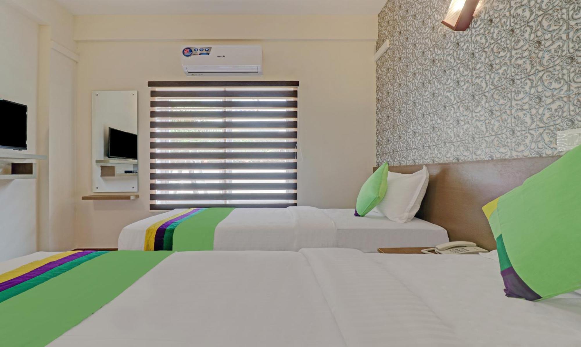 Treebo Golden Terminal, Kochi Airport Hotel Ngoại thất bức ảnh