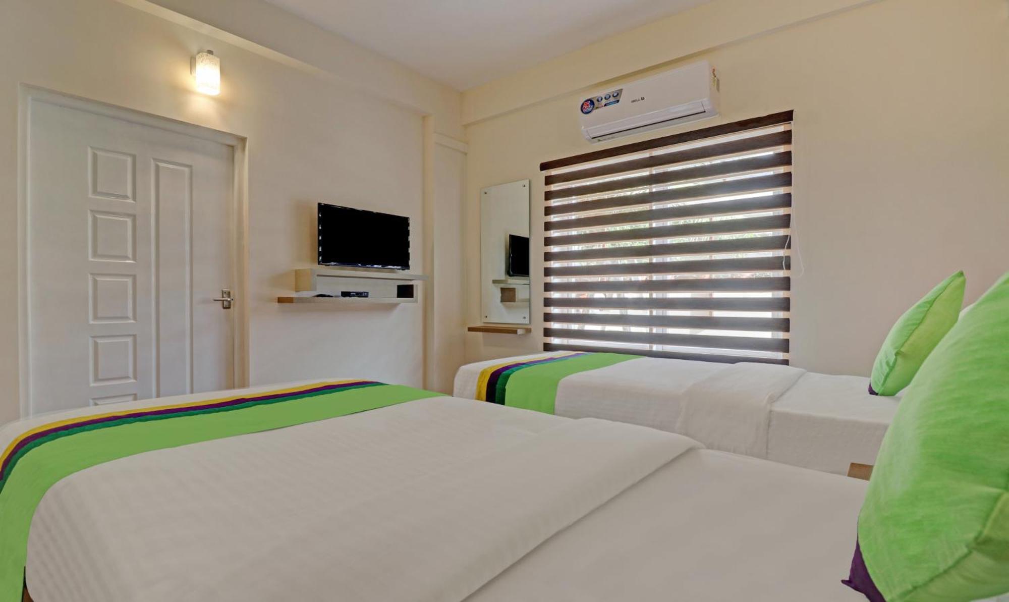 Treebo Golden Terminal, Kochi Airport Hotel Ngoại thất bức ảnh