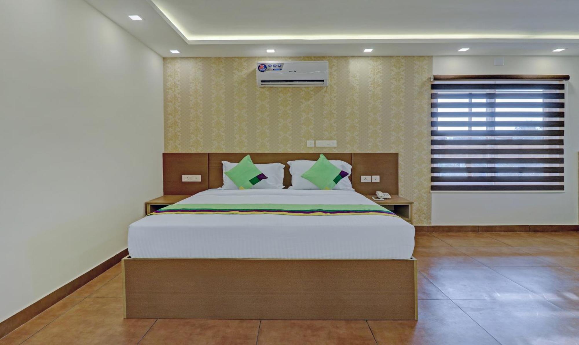 Treebo Golden Terminal, Kochi Airport Hotel Ngoại thất bức ảnh