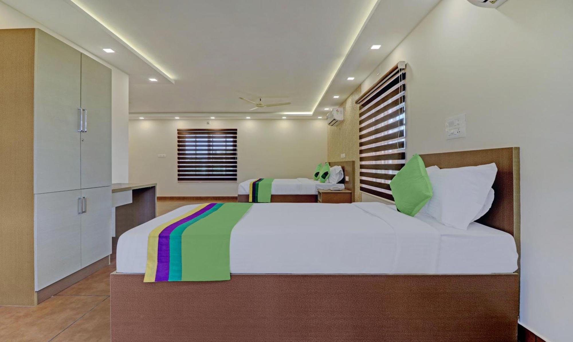 Treebo Golden Terminal, Kochi Airport Hotel Ngoại thất bức ảnh
