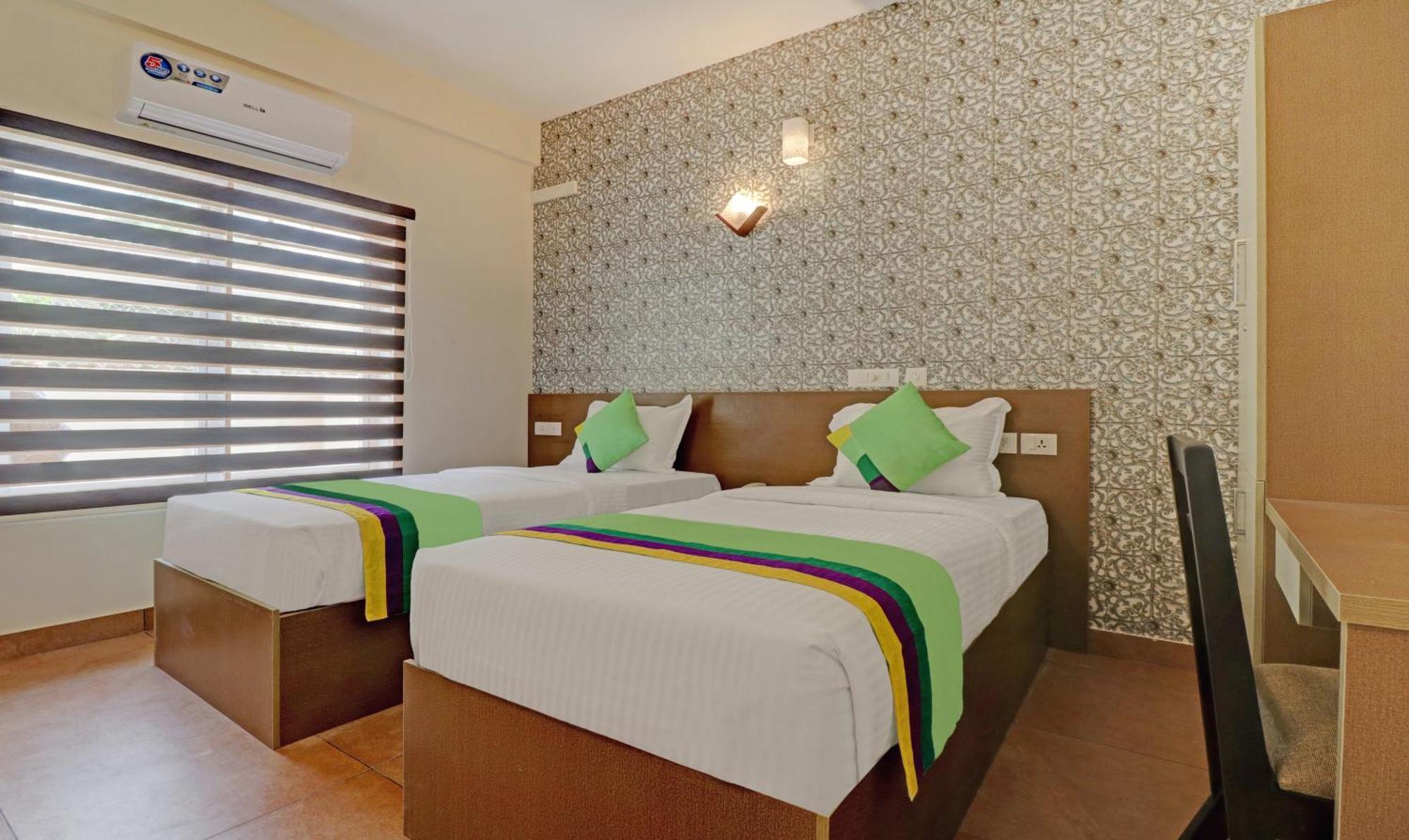 Treebo Golden Terminal, Kochi Airport Hotel Ngoại thất bức ảnh