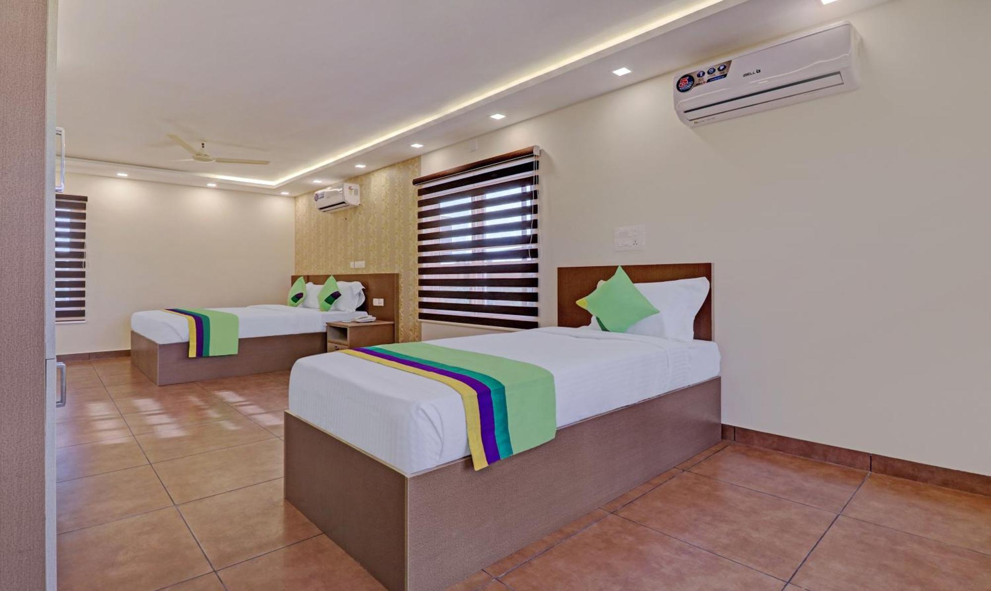 Treebo Golden Terminal, Kochi Airport Hotel Ngoại thất bức ảnh