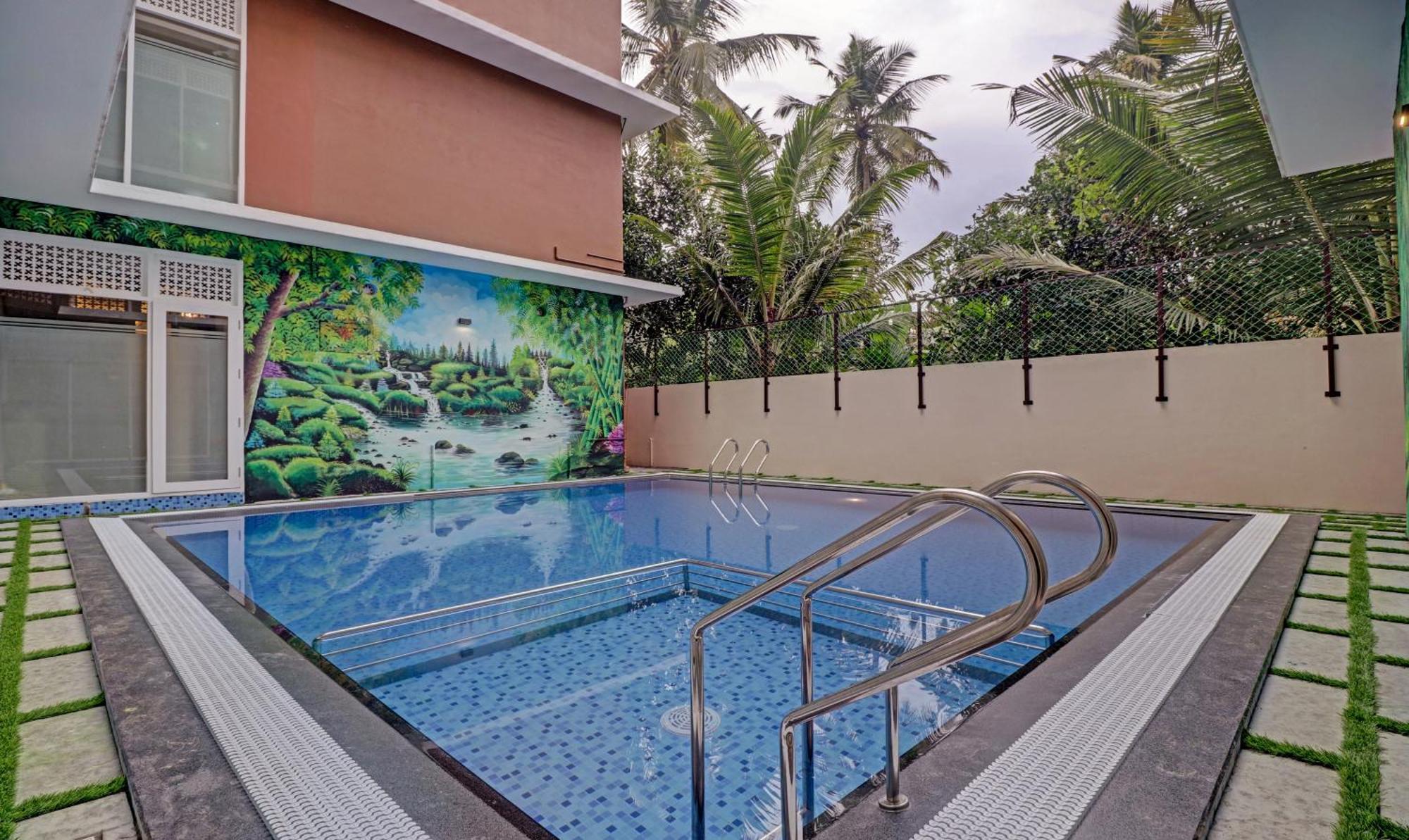 Treebo Golden Terminal, Kochi Airport Hotel Ngoại thất bức ảnh